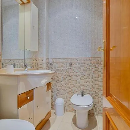 Unit In - 2 Bedrooms - 2 Beds - شقة