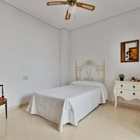 Unit In - 2 Bedrooms - 2 Beds - شقة